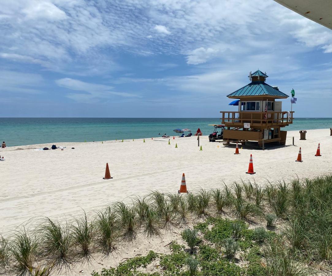 Beachfront Condo In Miami! ซันนีไอลส์บีช ภายนอก รูปภาพ