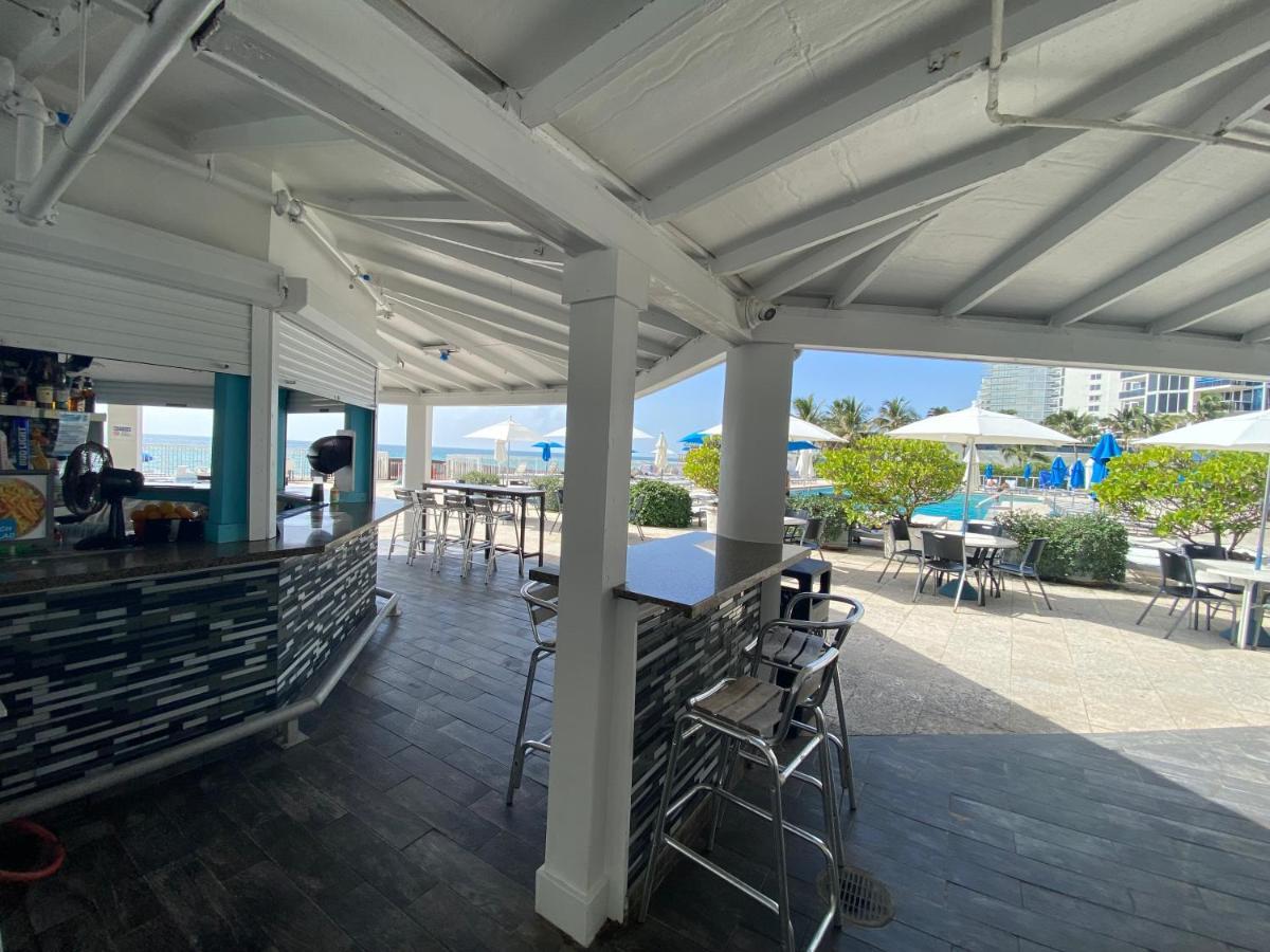 Beachfront Condo In Miami! ซันนีไอลส์บีช ภายนอก รูปภาพ